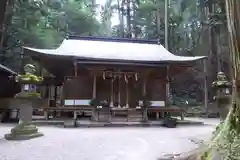 室生龍穴神社の本殿