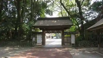 砥鹿神社(里宮)の山門・神門