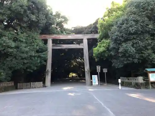 熱田神宮の鳥居