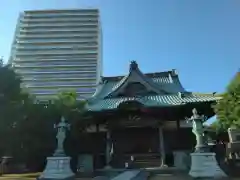 龍本寺の本殿