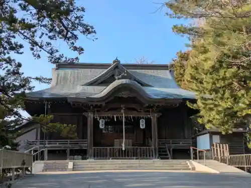 亀田八幡宮の{uncategorized: "未分類", other: "その他", undefined: "問題あり", building: "その他建物", grave: "お墓", sacred_gate: "鳥居", guardian: "狛犬", statue: "像", buddha: "仏像", history: "歴史", nature: "自然", garden: "庭園", animal: "動物", pagoda: "塔", temizu: "手水舎", mountain_gate: "山門・神門", sanctuary: "本殿・本堂", subordinate: "末社・摂社", art: "芸術", scenery: "景色", jizo: "地蔵", ema: "絵馬", goshuin: "御朱印", omikuji: "おみくじ", items: "授与品その他", amulet: "お守り", goshuincho: "御朱印帳", eats: "食事", festival: "お祭り", votive_dance: "神楽", shichigosan: "七五三参", wedding: "結婚式", experience: "体験その他", initially: "初詣", around: "周辺", anti_infection: "感染症対策"}