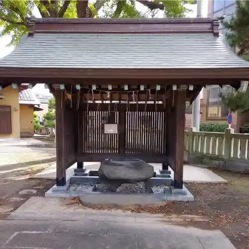 豊田神社の手水舎