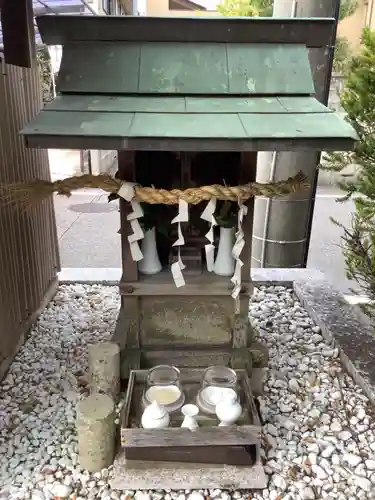 神明社の末社・摂社