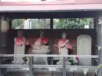 玉泉寺の地蔵