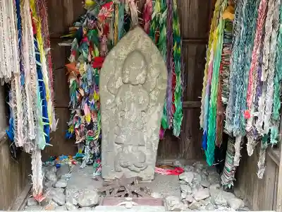 清水神社の{uncategorized: "未分類", other: "その他", undefined: "問題あり", building: "その他建物", grave: "お墓", sacred_gate: "鳥居", guardian: "狛犬", statue: "像", buddha: "仏像", history: "歴史", nature: "自然", garden: "庭園", animal: "動物", pagoda: "塔", temizu: "手水舎", mountain_gate: "山門・神門", sanctuary: "本殿・本堂", subordinate: "末社・摂社", art: "芸術", scenery: "景色", jizo: "地蔵", ema: "絵馬", goshuin: "御朱印", omikuji: "おみくじ", items: "授与品その他", amulet: "お守り", goshuincho: "御朱印帳", eats: "食事", festival: "お祭り", votive_dance: "神楽", shichigosan: "七五三参", wedding: "結婚式", experience: "体験その他", initially: "初詣", around: "周辺", anti_infection: "感染症対策"}