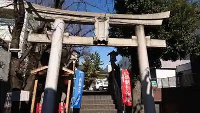 品川貴船神社の鳥居