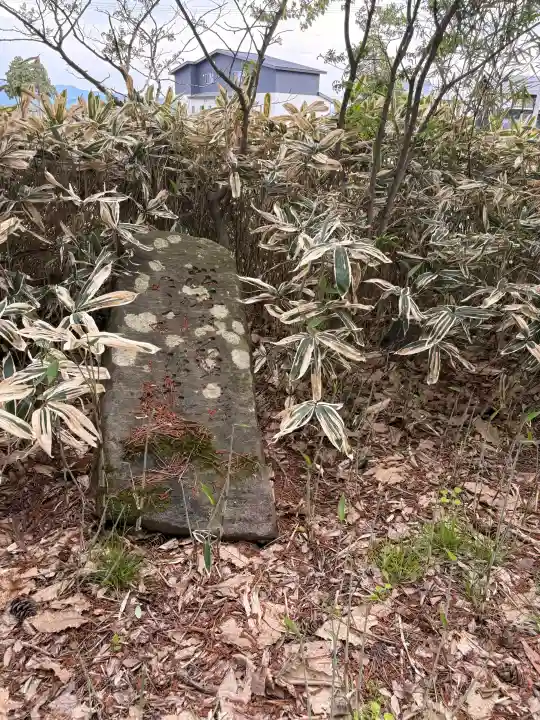 旭川神社の{uncategorized: "未分類", other: "その他", undefined: "問題あり", building: "その他建物", grave: "お墓", sacred_gate: "鳥居", guardian: "狛犬", statue: "像", buddha: "仏像", history: "歴史", nature: "自然", garden: "庭園", animal: "動物", pagoda: "塔", temizu: "手水舎", mountain_gate: "山門・神門", sanctuary: "本殿・本堂", subordinate: "末社・摂社", art: "芸術", scenery: "景色", jizo: "地蔵", ema: "絵馬", goshuin: "御朱印", omikuji: "おみくじ", items: "授与品その他", amulet: "お守り", goshuincho: "御朱印帳", eats: "食事", festival: "お祭り", votive_dance: "神楽", shichigosan: "七五三参", wedding: "結婚式", experience: "体験その他", initially: "初詣", around: "周辺", anti_infection: "感染症対策"}