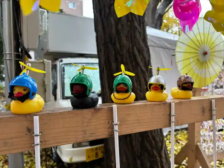 札幌諏訪神社の像