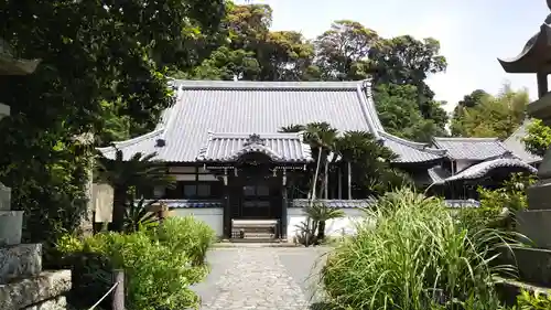 能満寺の本殿