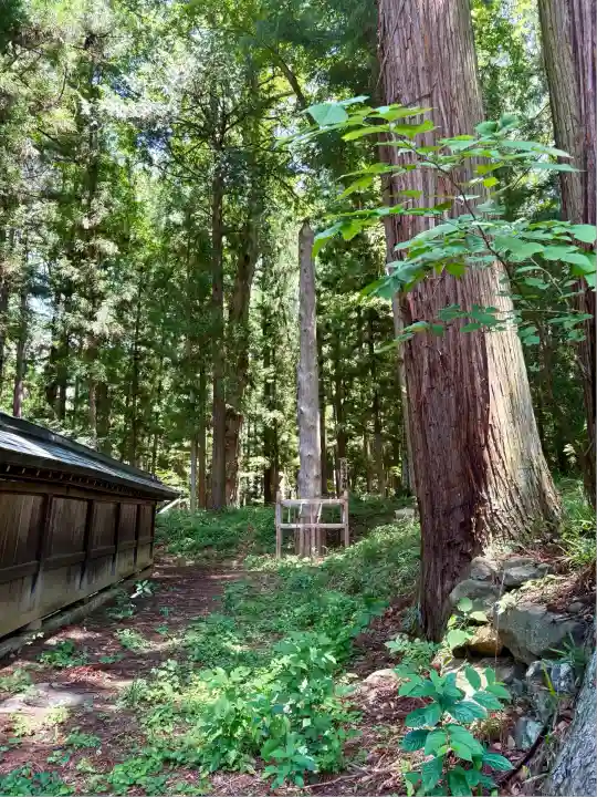 諏訪大社下社秋宮(長野県)