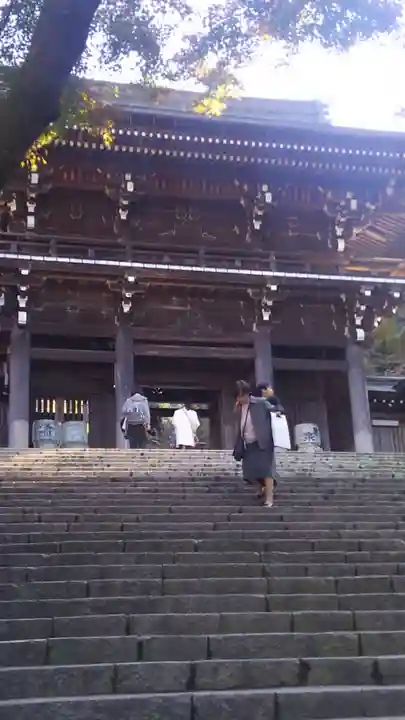 伊奈波神社の山門・神門