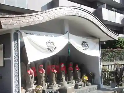 傍示堂石塔群の地蔵