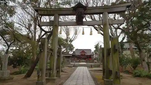 飯香岡八幡宮の鳥居