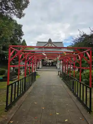 伏木神社の{uncategorized: "未分類", other: "その他", undefined: "問題あり", building: "その他建物", grave: "お墓", sacred_gate: "鳥居", guardian: "狛犬", statue: "像", buddha: "仏像", history: "歴史", nature: "自然", garden: "庭園", animal: "動物", pagoda: "塔", temizu: "手水舎", mountain_gate: "山門・神門", sanctuary: "本殿・本堂", subordinate: "末社・摂社", art: "芸術", scenery: "景色", jizo: "地蔵", ema: "絵馬", goshuin: "御朱印", omikuji: "おみくじ", items: "授与品その他", amulet: "お守り", goshuincho: "御朱印帳", eats: "食事", festival: "お祭り", votive_dance: "神楽", shichigosan: "七五三参", wedding: "結婚式", experience: "体験その他", initially: "初詣", around: "周辺", anti_infection: "感染症対策"}