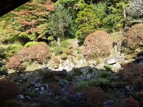 禅昌寺の庭園