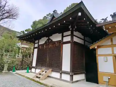 宇治神社の{uncategorized: "未分類", other: "その他", undefined: "問題あり", building: "その他建物", grave: "お墓", sacred_gate: "鳥居", guardian: "狛犬", statue: "像", buddha: "仏像", history: "歴史", nature: "自然", garden: "庭園", animal: "動物", pagoda: "塔", temizu: "手水舎", mountain_gate: "山門・神門", sanctuary: "本殿・本堂", subordinate: "末社・摂社", art: "芸術", scenery: "景色", jizo: "地蔵", ema: "絵馬", goshuin: "御朱印", omikuji: "おみくじ", items: "授与品その他", amulet: "お守り", goshuincho: "御朱印帳", eats: "食事", festival: "お祭り", votive_dance: "神楽", shichigosan: "七五三参", wedding: "結婚式", experience: "体験その他", initially: "初詣", around: "周辺", anti_infection: "感染症対策"}