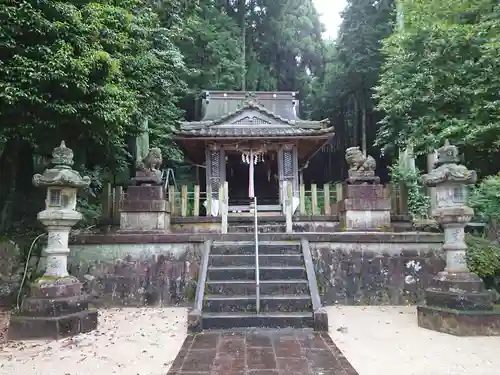 伊弉冊神社の本殿