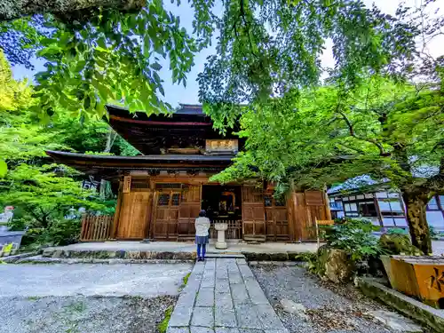 定光寺の本殿・本堂