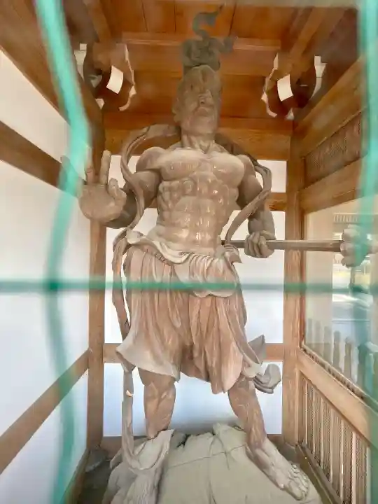 鳳台院の{uncategorized: "未分類", other: "その他", undefined: "問題あり", building: "その他建物", grave: "お墓", sacred_gate: "鳥居", guardian: "狛犬", statue: "像", buddha: "仏像", history: "歴史", nature: "自然", garden: "庭園", animal: "動物", pagoda: "塔", temizu: "手水舎", mountain_gate: "山門・神門", sanctuary: "本殿・本堂", subordinate: "末社・摂社", art: "芸術", scenery: "景色", jizo: "地蔵", ema: "絵馬", goshuin: "御朱印", omikuji: "おみくじ", items: "授与品その他", amulet: "お守り", goshuincho: "御朱印帳", eats: "食事", festival: "お祭り", votive_dance: "神楽", shichigosan: "七五三参", wedding: "結婚式", experience: "体験その他", initially: "初詣", around: "周辺", anti_infection: "感染症対策"}