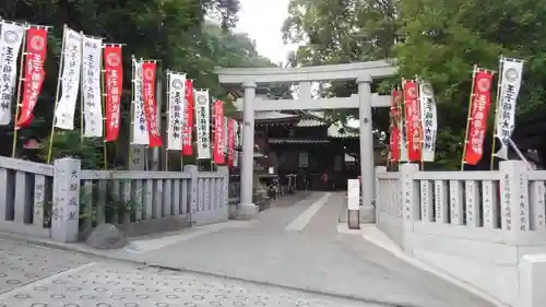 王子稲荷神社の鳥居