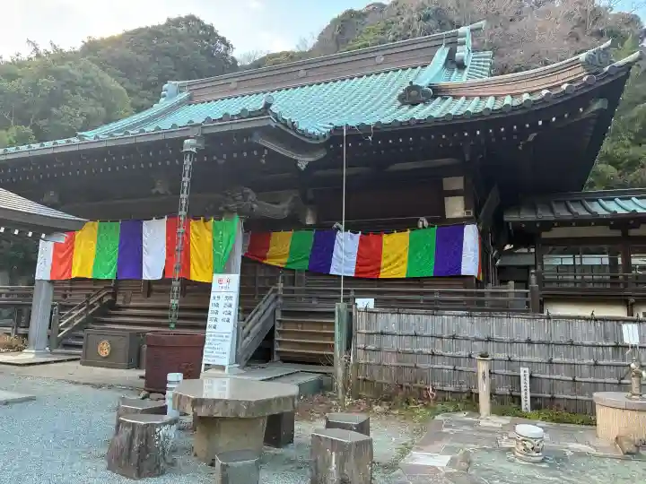 青蓮寺の{uncategorized: "未分類", other: "その他", undefined: "問題あり", building: "その他建物", grave: "お墓", sacred_gate: "鳥居", guardian: "狛犬", statue: "像", buddha: "仏像", history: "歴史", nature: "自然", garden: "庭園", animal: "動物", pagoda: "塔", temizu: "手水舎", mountain_gate: "山門・神門", sanctuary: "本殿・本堂", subordinate: "末社・摂社", art: "芸術", scenery: "景色", jizo: "地蔵", ema: "絵馬", goshuin: "御朱印", omikuji: "おみくじ", items: "授与品その他", amulet: "お守り", goshuincho: "御朱印帳", eats: "食事", festival: "お祭り", votive_dance: "神楽", shichigosan: "七五三参", wedding: "結婚式", experience: "体験その他", initially: "初詣", around: "周辺", anti_infection: "感染症対策"}