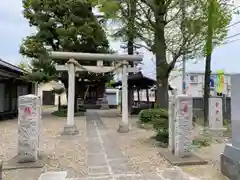 雷神社の鳥居