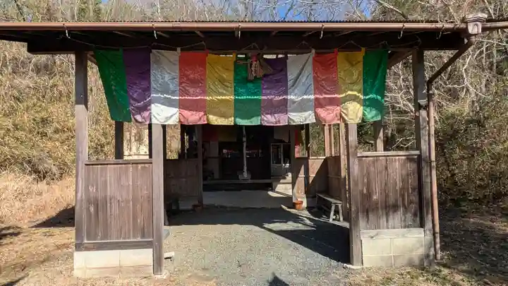 白洲一願不動尊(清流山浄光寺飛地境内)(滋賀県)