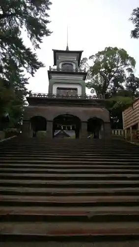 尾山神社の山門・神門