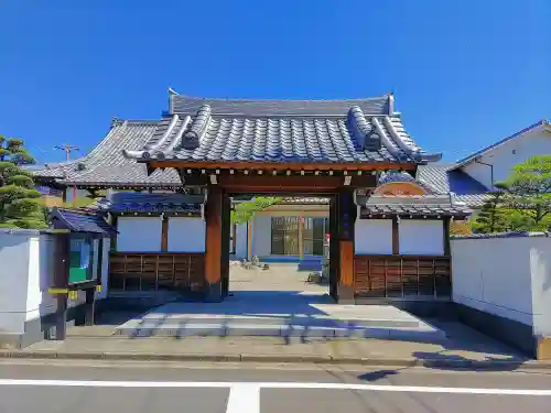 東勝寺の山門