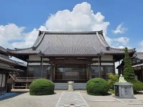 阿弥陀寺の本殿・本堂