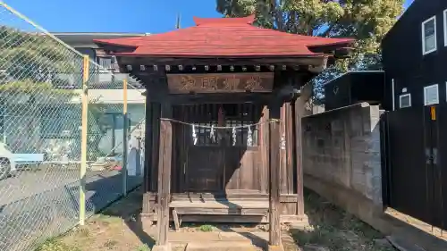 神明神社の{uncategorized: "未分類", other: "その他", undefined: "問題あり", building: "その他建物", grave: "お墓", sacred_gate: "鳥居", guardian: "狛犬", statue: "像", buddha: "仏像", history: "歴史", nature: "自然", garden: "庭園", animal: "動物", pagoda: "塔", temizu: "手水舎", mountain_gate: "山門・神門", sanctuary: "本殿・本堂", subordinate: "末社・摂社", art: "芸術", scenery: "景色", jizo: "地蔵", ema: "絵馬", goshuin: "御朱印", omikuji: "おみくじ", items: "授与品その他", amulet: "お守り", goshuincho: "御朱印帳", eats: "食事", festival: "お祭り", votive_dance: "神楽", shichigosan: "七五三参", wedding: "結婚式", experience: "体験その他", initially: "初詣", around: "周辺", anti_infection: "感染症対策"}