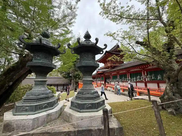 春日大社の{uncategorized: "未分類", other: "その他", undefined: "問題あり", building: "その他建物", grave: "お墓", sacred_gate: "鳥居", guardian: "狛犬", statue: "像", buddha: "仏像", history: "歴史", nature: "自然", garden: "庭園", animal: "動物", pagoda: "塔", temizu: "手水舎", mountain_gate: "山門・神門", sanctuary: "本殿・本堂", subordinate: "末社・摂社", art: "芸術", scenery: "景色", jizo: "地蔵", ema: "絵馬", goshuin: "御朱印", omikuji: "おみくじ", items: "授与品その他", amulet: "お守り", goshuincho: "御朱印帳", eats: "食事", festival: "お祭り", votive_dance: "神楽", shichigosan: "七五三参", wedding: "結婚式", experience: "体験その他", initially: "初詣", around: "周辺", anti_infection: "感染症対策"}