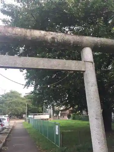 白山神社の鳥居