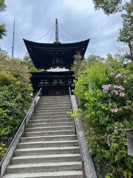 石山寺の{uncategorized: "未分類", other: "その他", undefined: "問題あり", building: "その他建物", grave: "お墓", sacred_gate: "鳥居", guardian: "狛犬", statue: "像", buddha: "仏像", history: "歴史", nature: "自然", garden: "庭園", animal: "動物", pagoda: "塔", temizu: "手水舎", mountain_gate: "山門・神門", sanctuary: "本殿・本堂", subordinate: "末社・摂社", art: "芸術", scenery: "景色", jizo: "地蔵", ema: "絵馬", goshuin: "御朱印", omikuji: "おみくじ", items: "授与品その他", amulet: "お守り", goshuincho: "御朱印帳", eats: "食事", festival: "お祭り", votive_dance: "神楽", shichigosan: "七五三参", wedding: "結婚式", experience: "体験その他", initially: "初詣", around: "周辺", anti_infection: "感染症対策"}