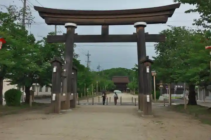 尾張大國霊神社(国府宮)の鳥居