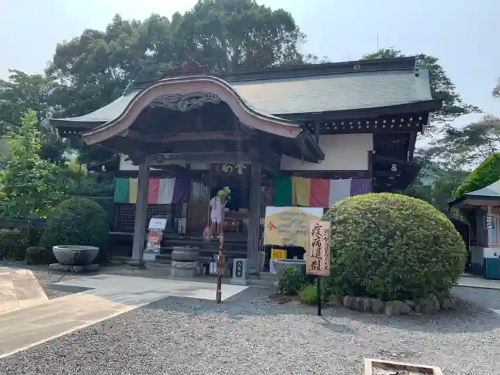 八坂寺の本殿・本堂
