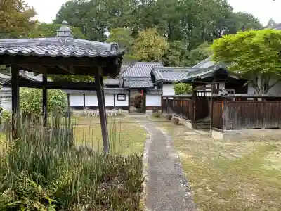 常光寺の{uncategorized: "未分類", other: "その他", undefined: "問題あり", building: "その他建物", grave: "お墓", sacred_gate: "鳥居", guardian: "狛犬", statue: "像", buddha: "仏像", history: "歴史", nature: "自然", garden: "庭園", animal: "動物", pagoda: "塔", temizu: "手水舎", mountain_gate: "山門・神門", sanctuary: "本殿・本堂", subordinate: "末社・摂社", art: "芸術", scenery: "景色", jizo: "地蔵", ema: "絵馬", goshuin: "御朱印", omikuji: "おみくじ", items: "授与品その他", amulet: "お守り", goshuincho: "御朱印帳", eats: "食事", festival: "お祭り", votive_dance: "神楽", shichigosan: "七五三参", wedding: "結婚式", experience: "体験その他", initially: "初詣", around: "周辺", anti_infection: "感染症対策"}