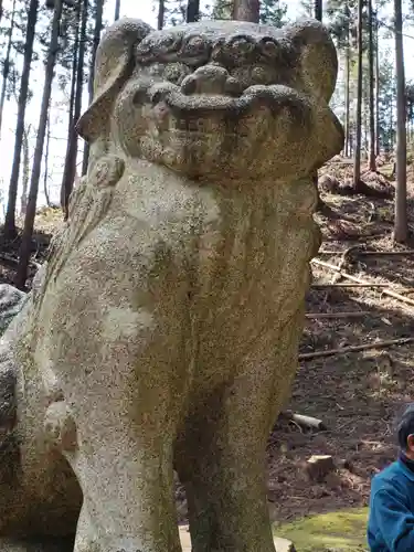 上原神明社の狛犬