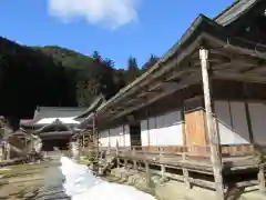 華厳寺の本殿