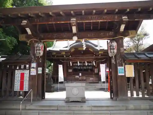 下谷神社の山門・神門