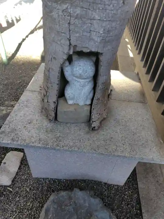 荻窪白山神社の{uncategorized: "未分類", other: "その他", undefined: "問題あり", building: "その他建物", grave: "お墓", sacred_gate: "鳥居", guardian: "狛犬", statue: "像", buddha: "仏像", history: "歴史", nature: "自然", garden: "庭園", animal: "動物", pagoda: "塔", temizu: "手水舎", mountain_gate: "山門・神門", sanctuary: "本殿・本堂", subordinate: "末社・摂社", art: "芸術", scenery: "景色", jizo: "地蔵", ema: "絵馬", goshuin: "御朱印", omikuji: "おみくじ", items: "授与品その他", amulet: "お守り", goshuincho: "御朱印帳", eats: "食事", festival: "お祭り", votive_dance: "神楽", shichigosan: "七五三参", wedding: "結婚式", experience: "体験その他", initially: "初詣", around: "周辺", anti_infection: "感染症対策"}