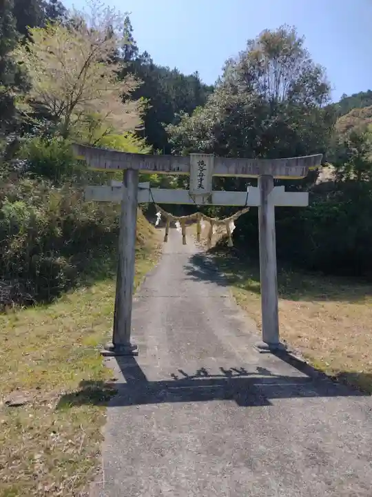 滝谷弁財天(滝谷弁財天堂)(三重県)