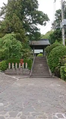 花月院知足寺の山門・神門