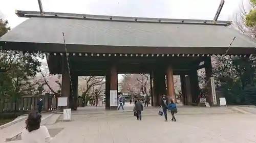 靖國神社の山門