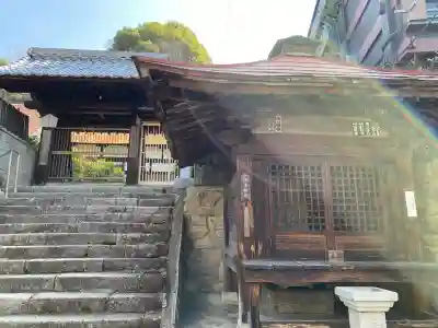 宝寿院の{uncategorized: "未分類", other: "その他", undefined: "問題あり", building: "その他建物", grave: "お墓", sacred_gate: "鳥居", guardian: "狛犬", statue: "像", buddha: "仏像", history: "歴史", nature: "自然", garden: "庭園", animal: "動物", pagoda: "塔", temizu: "手水舎", mountain_gate: "山門・神門", sanctuary: "本殿・本堂", subordinate: "末社・摂社", art: "芸術", scenery: "景色", jizo: "地蔵", ema: "絵馬", goshuin: "御朱印", omikuji: "おみくじ", items: "授与品その他", amulet: "お守り", goshuincho: "御朱印帳", eats: "食事", festival: "お祭り", votive_dance: "神楽", shichigosan: "七五三参", wedding: "結婚式", experience: "体験その他", initially: "初詣", around: "周辺", anti_infection: "感染症対策"}