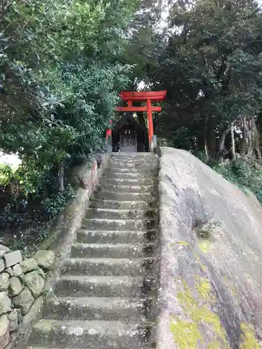 八幡宮の末社