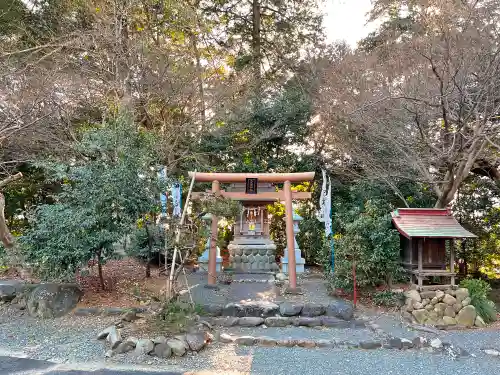 龍尾神社の末社