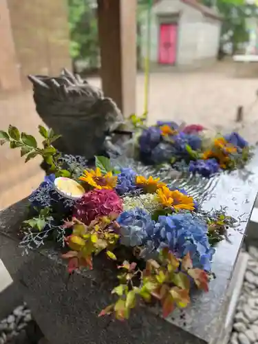 滑川神社 - 仕事と子どもの守り神の手水