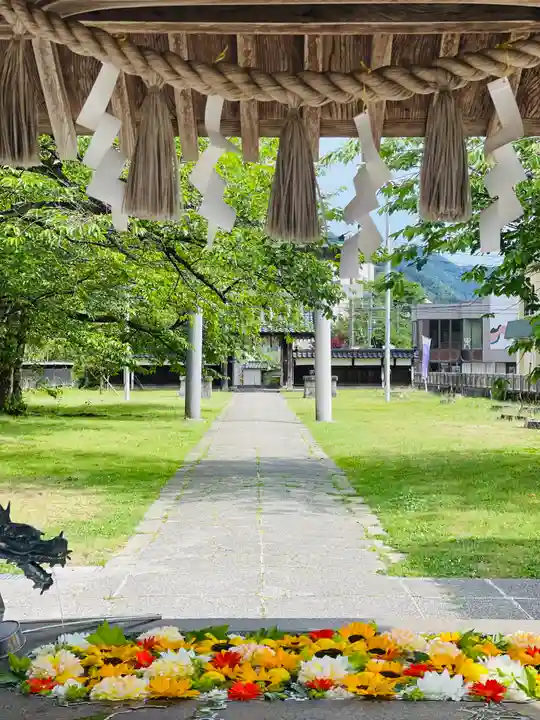 守りの神 藤基神社(新潟県)