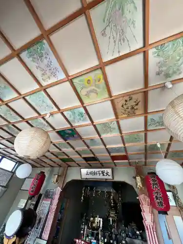 醫王寺(黄金身代り不動尊) の{uncategorized: "未分類", other: "その他", undefined: "問題あり", building: "その他建物", grave: "お墓", sacred_gate: "鳥居", guardian: "狛犬", statue: "像", buddha: "仏像", history: "歴史", nature: "自然", garden: "庭園", animal: "動物", pagoda: "塔", temizu: "手水舎", mountain_gate: "山門・神門", sanctuary: "本殿・本堂", subordinate: "末社・摂社", art: "芸術", scenery: "景色", jizo: "地蔵", ema: "絵馬", goshuin: "御朱印", omikuji: "おみくじ", items: "授与品その他", amulet: "お守り", goshuincho: "御朱印帳", eats: "食事", festival: "お祭り", votive_dance: "神楽", shichigosan: "七五三参", wedding: "結婚式", experience: "体験その他", initially: "初詣", around: "周辺", anti_infection: "感染症対策"}